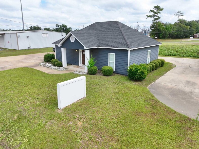 More Photos Of 115 Spring Creek Rd, Bainbridge Specialty For Sale