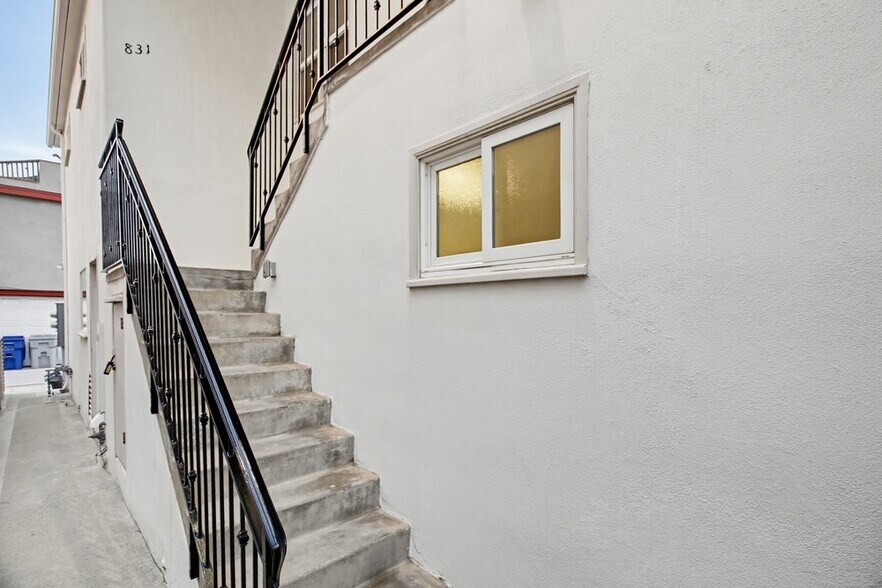 More Photos Of 829 Avalon Ct, San Diego Apartments For Sale