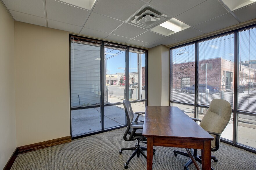 More Photos Of 810 S Rock St, Georgetown Apartments For Lease