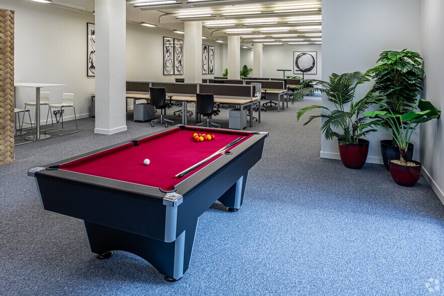 More Photos Of 55 Baker St, London Office For Lease