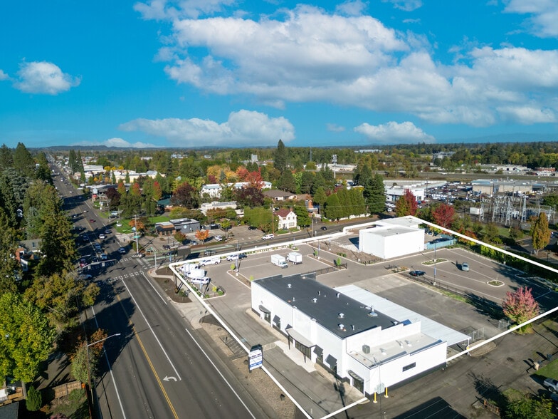 More Photos Of 1025 NW 9th St, Corvallis Office For Lease
