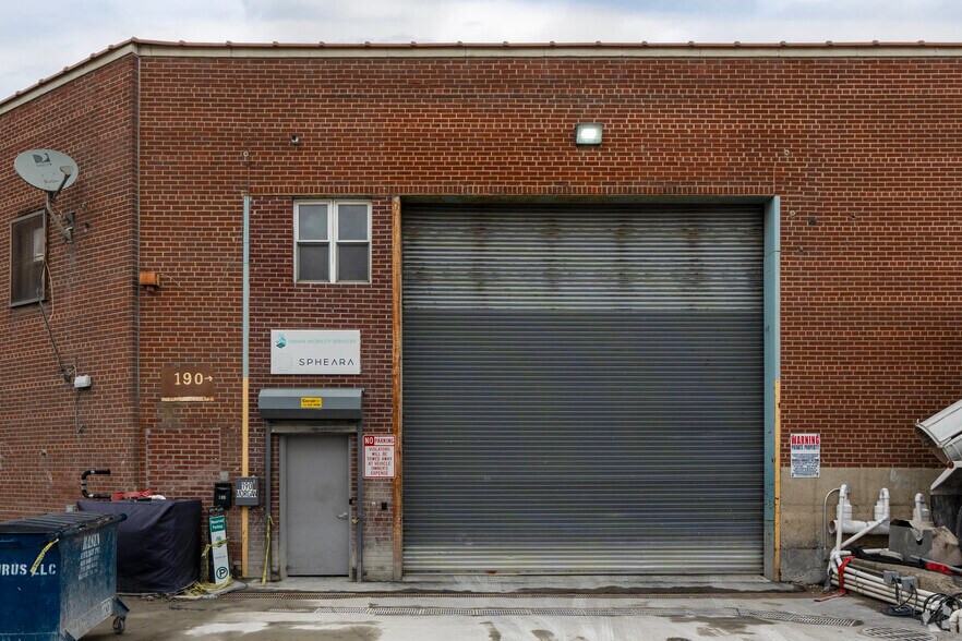 More Photos Of 190 Morgan Ave, Brooklyn Warehouse For Lease