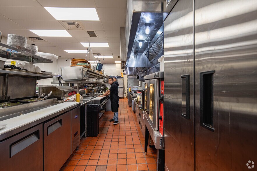 More Photos Of 2148 Beltline Rd SW, Decatur Restaurant For Sale