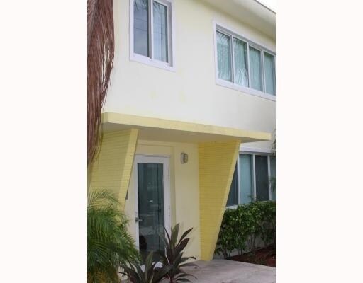 More Photos Of 8216 Crespi Blvd, Miami Beach Multifamily For Sale