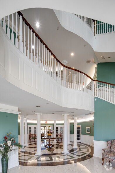 More Photos Of 101 Charles St, La Plata Medical For Lease