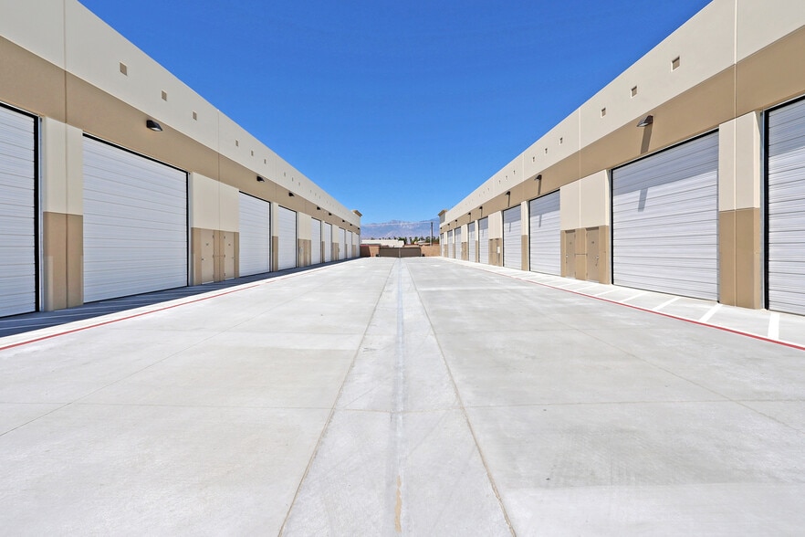 More Photos Of 39402 Berkey Dr, Palm Desert Showroom For Sale