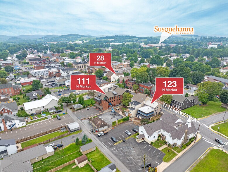 More Photos Of 28 N Market St, Selinsgrove Storefront Retail Residential For Lease