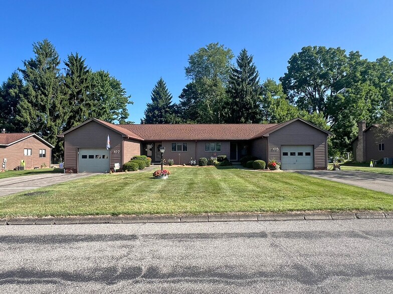 More Photos Of 27 Quartermile Rd, Greenville Multifamily For Sale