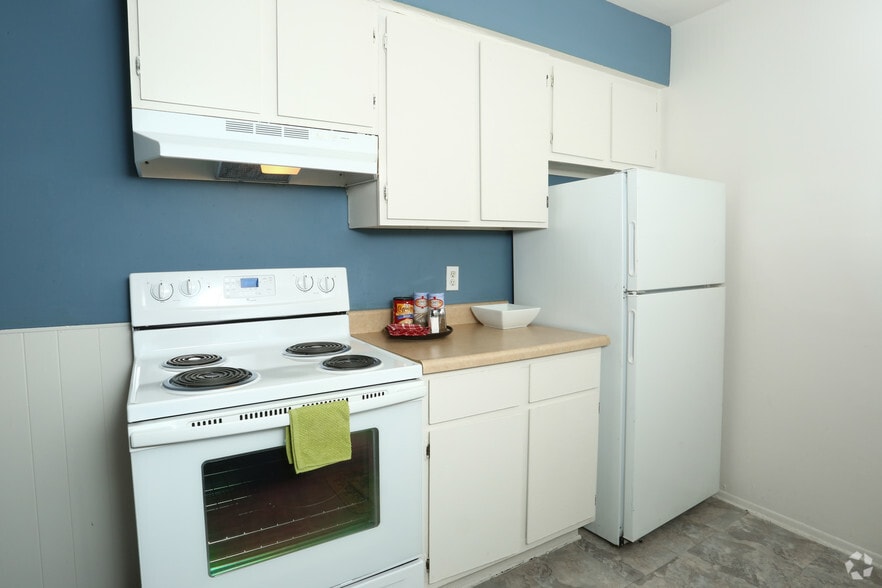 More Photos Of 831 Green Rd, Ypsilanti Apartments For Sale