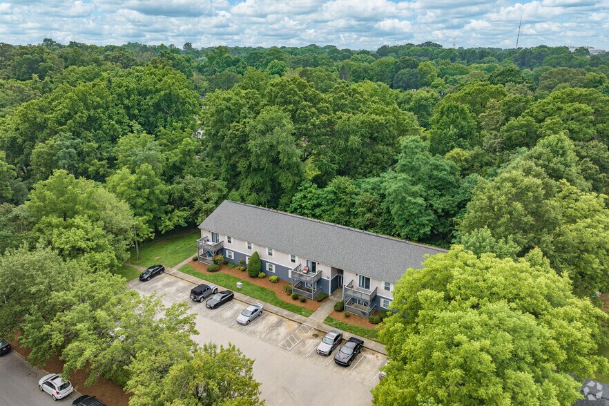 More Photos Of 920 Highland Ave, Greensboro Apartments For Sale