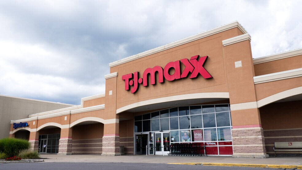 More Photos Of 3815-3873 State Rte 31, Liverpool Unknown For Lease