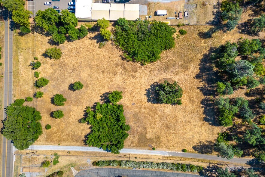 More Photos Of Holiday Rd. & Union School Rd, Redding Land For Sale