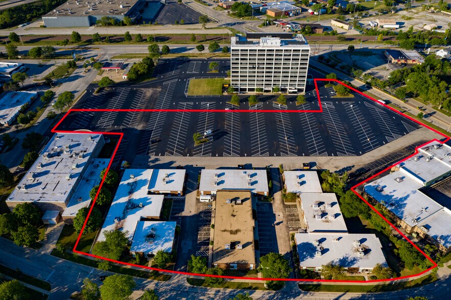 More Photos Of 865-909 E Wilmette Rd, Palatine Medical For Lease