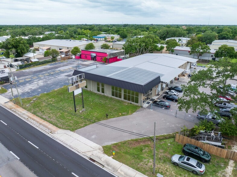 More Photos Of 8820 66th St, Pinellas Park Warehouse For Lease