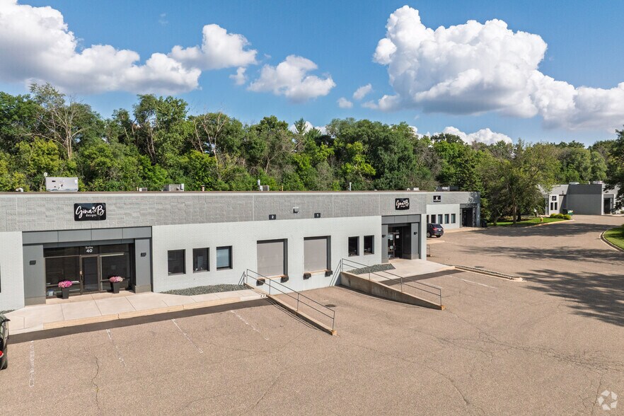 More Photos Of 12700-12760 Industrial Park Blvd, Plymouth Light Manufacturing For Lease