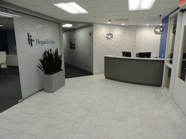 More Photos Of 10800 Financial Centre Pkwy, Little Rock Office For Lease