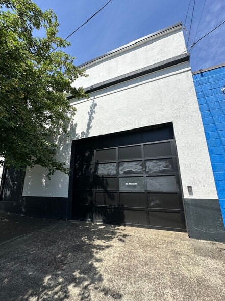 More Photos Of 710 NW 17th Ave, Portland Warehouse For Lease