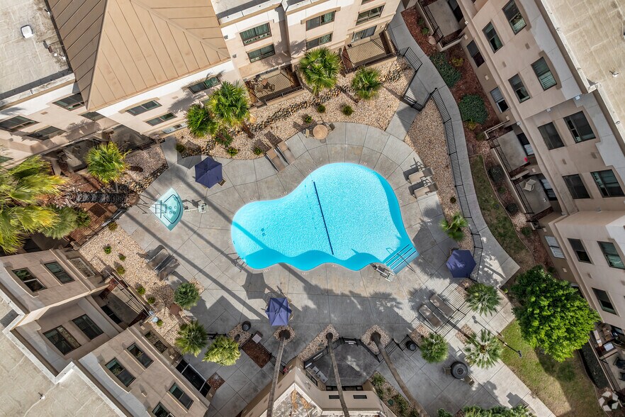 More Photos Of 11260 Point East Dr, Rancho Cordova Apartments For Sale