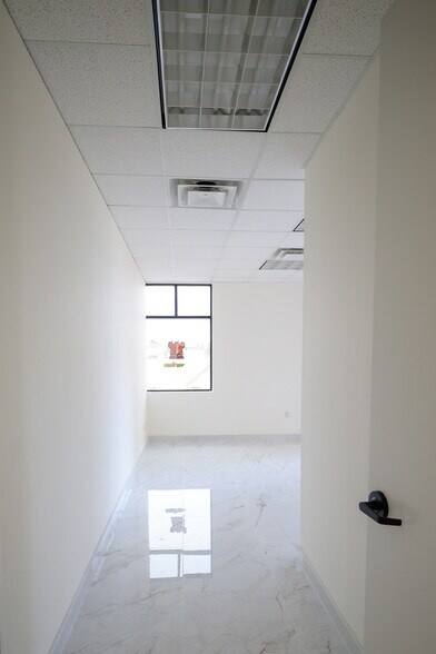 More Photos Of 9226 Teddy Ln, Lone Tree Office For Lease