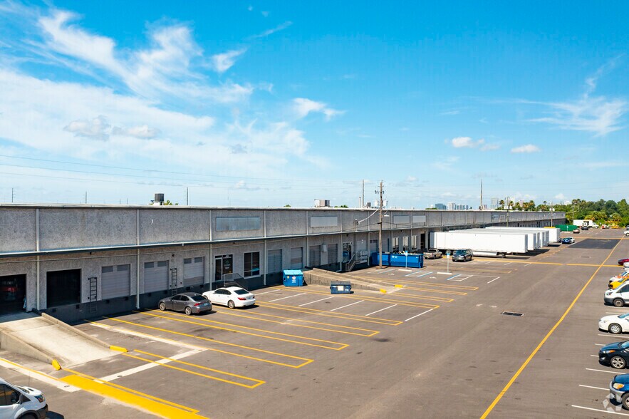 More Photos Of 4701-4775 Distribution Dr, Tampa Distribution For Lease