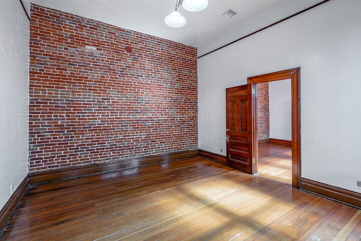 More Photos Of 826-836 5th Ave, San Diego General Retail For Sale