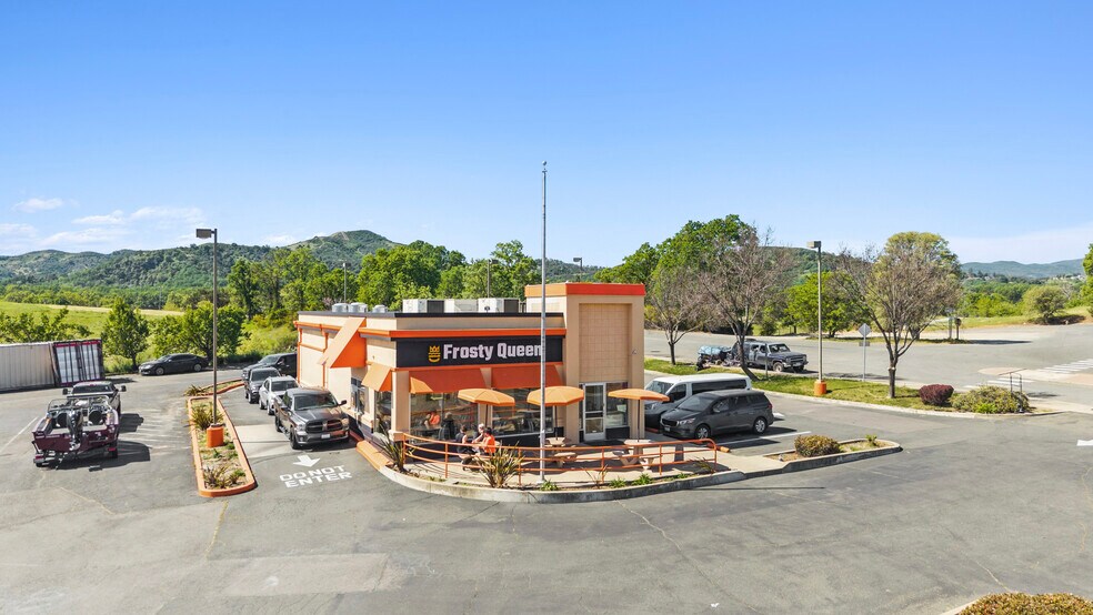 Primary Photo Of 1135 Lakeport Blvd, Lakeport Fast Food For Sale