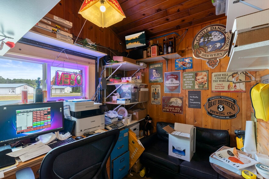More Photos Of 33350 County Road 3, Crosslake Restaurant For Sale