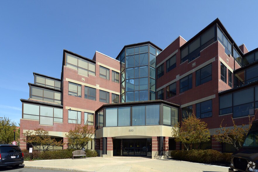 More Photos Of 300 Congress St, Quincy Medical For Sale