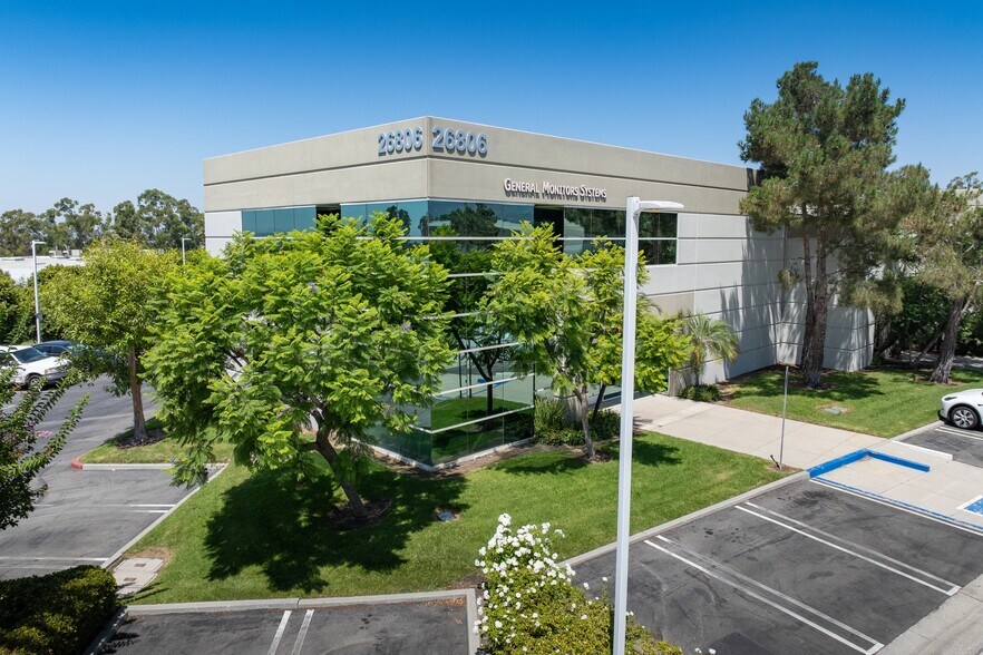 More Photos Of 26806 Vista Terrace, Lake Forest Light Manufacturing For Sale