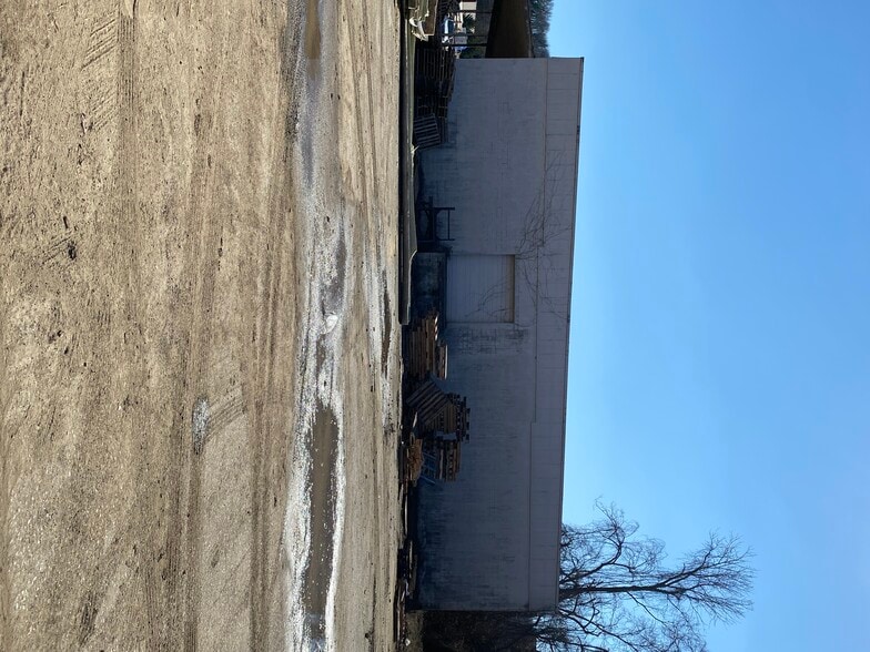 More Photos Of 2635 Western Ave, Knoxville Warehouse For Sale