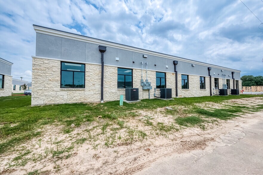 More Photos Of 26717 Westheimer Pky, Katy Medical For Sale