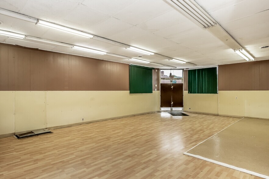 More Photos Of 569-571 Coleman Avenue, Johnstown Office For Sale