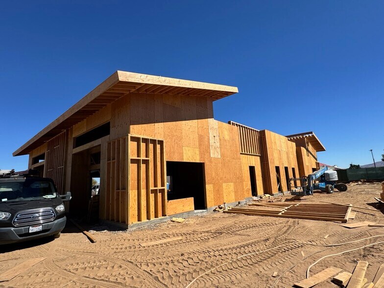 More Photos Of 15634 Main St, Hesperia Storefront For Lease