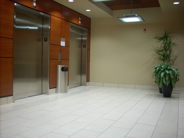 More Photos Of 2150 Gettler St, Dyer Medical For Lease