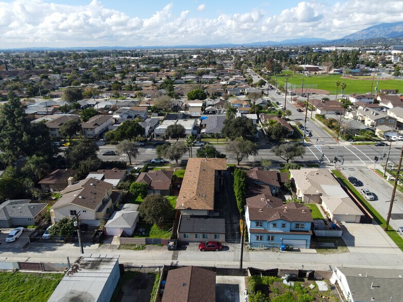 More Photos Of 236 N San Gabriel Ave, Azusa Apartments For Sale