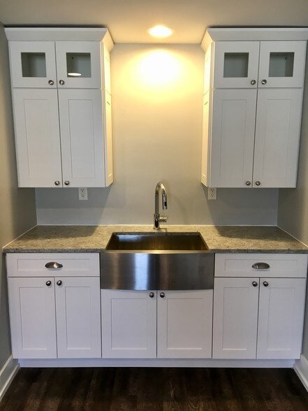 More Photos Of 735 Crofton St SE, Grand Rapids Warehouse For Lease