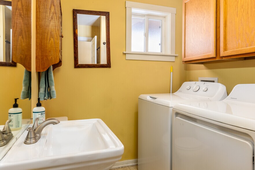 More Photos Of 200 Aspen Meadows Rd, Driggs Apartments For Sale