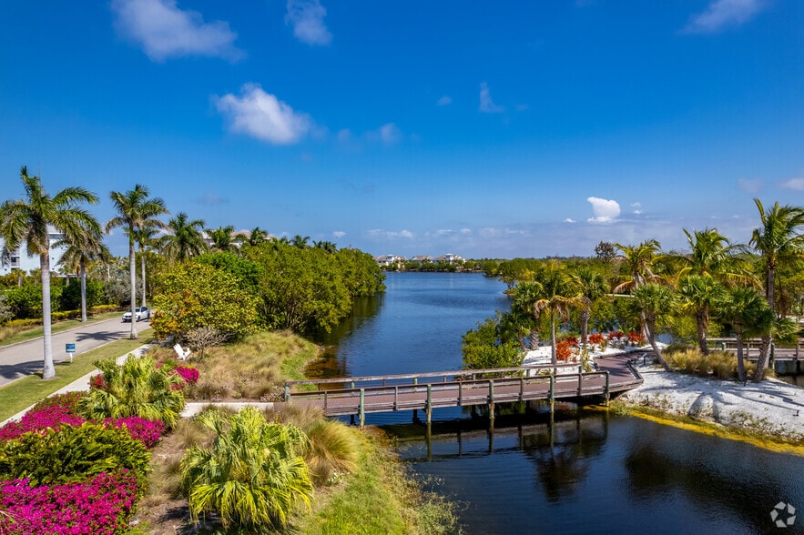 More Photos Of 12340 Manatee Ave W, Bradenton Land For Sale