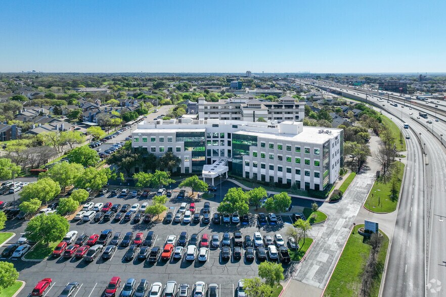 Primary Photo Of 1305 Airport Fwy, Bedford Medical For Lease