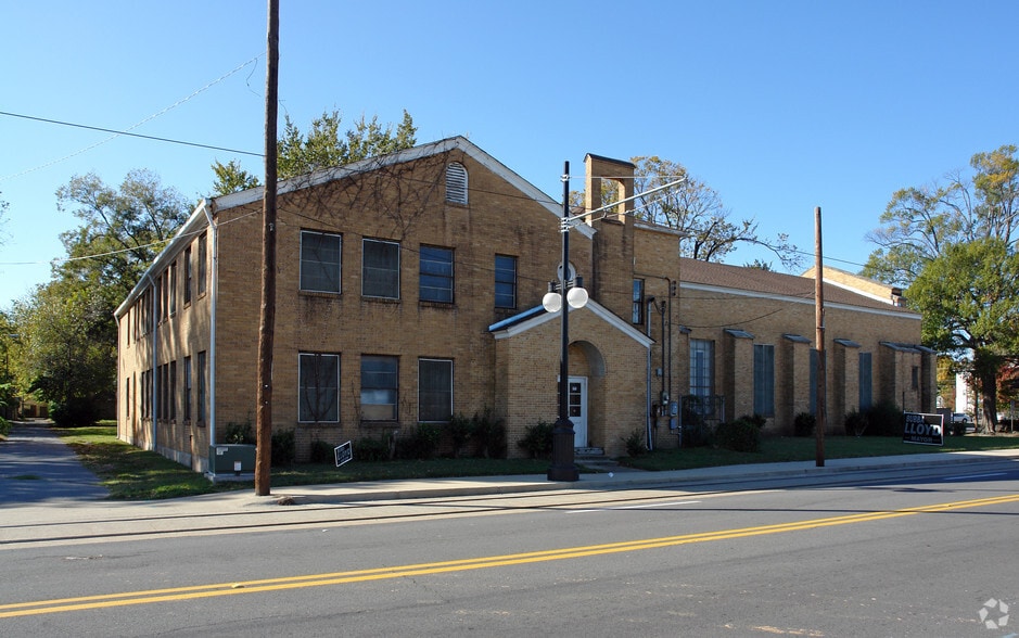 Primary Photo Of 200 W 6th St, North Little Rock Religious Facility For Sale