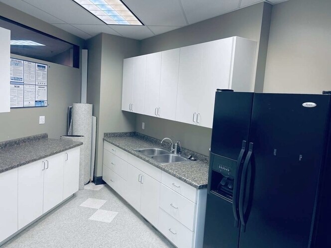 More Photos Of 623 E Fort Union Blvd, Midvale Medical For Sale