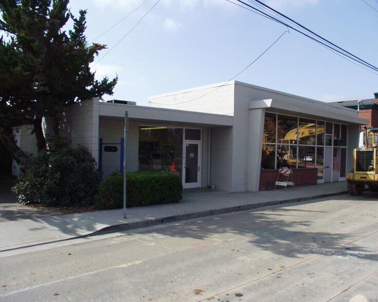 More Photos Of 124 Spring St, Pleasanton Convenience Store For Sale