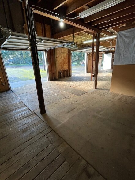 More Photos Of 9709 124th St E, Puyallup Specialty For Lease