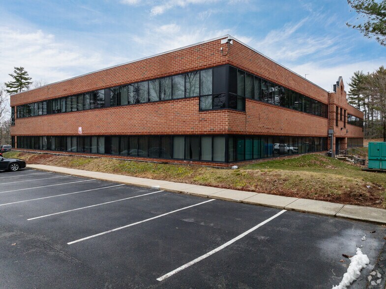 More Photos Of 100 Potash Hill Rd, Tyngsborough Office For Lease
