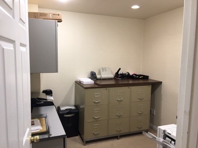 More Photos Of 16122-16124 Leadwell St, Van Nuys Light Manufacturing For Lease