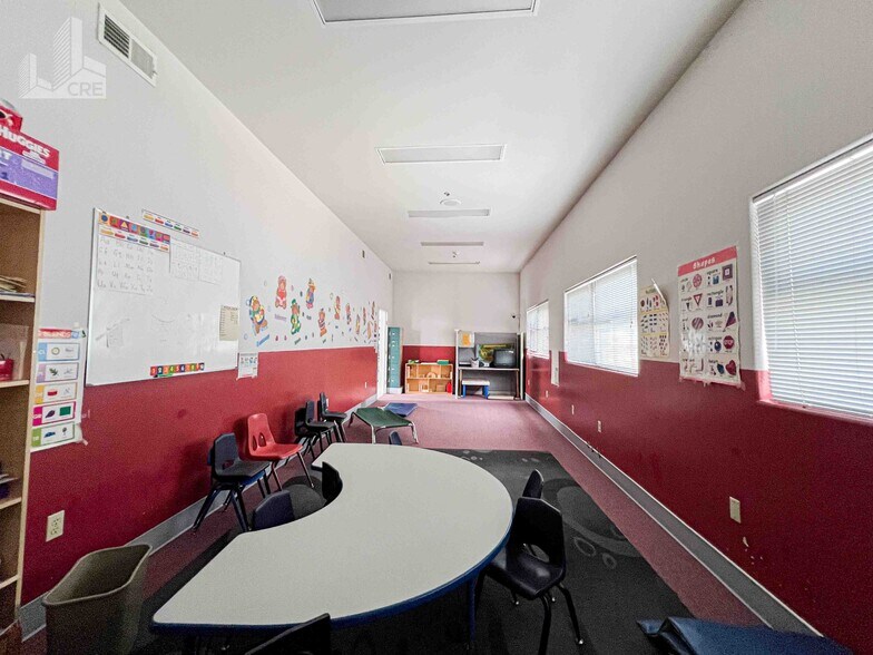 More Photos Of 1011 7th Ave, Oakland Daycare Center For Sale