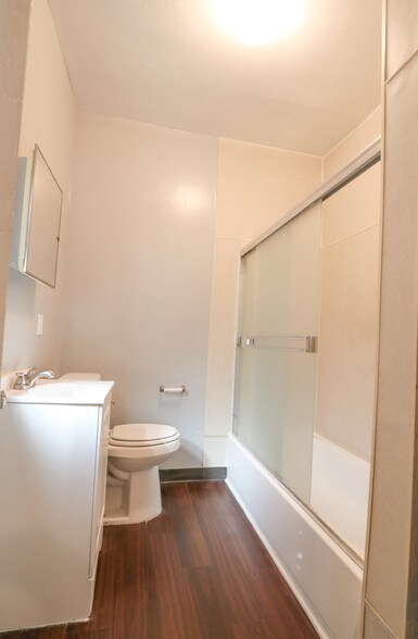 More Photos Of 707 E 7th St, Long Beach Apartments For Sale