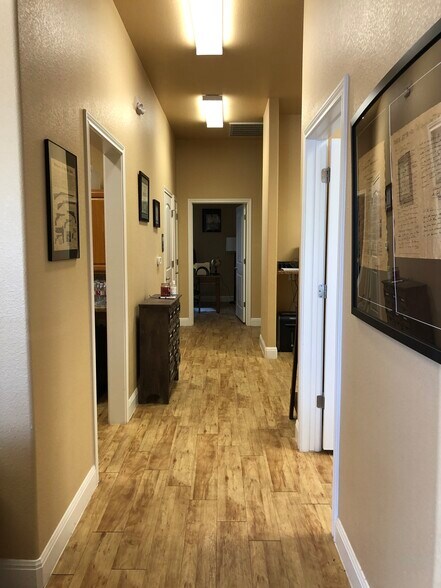 More Photos Of 1920 Corporate Dr, San Marcos Office For Sale