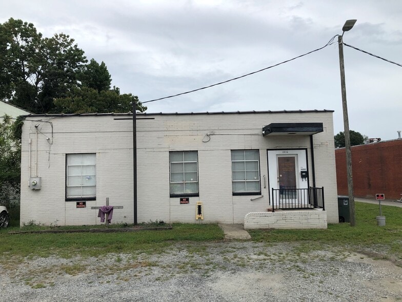 More Photos Of 1016 N Raleigh St, Greensboro Warehouse For Lease