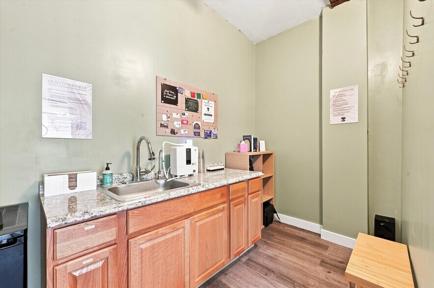 More Photos Of 1648 S 16th St, Philadelphia Apartments For Sale